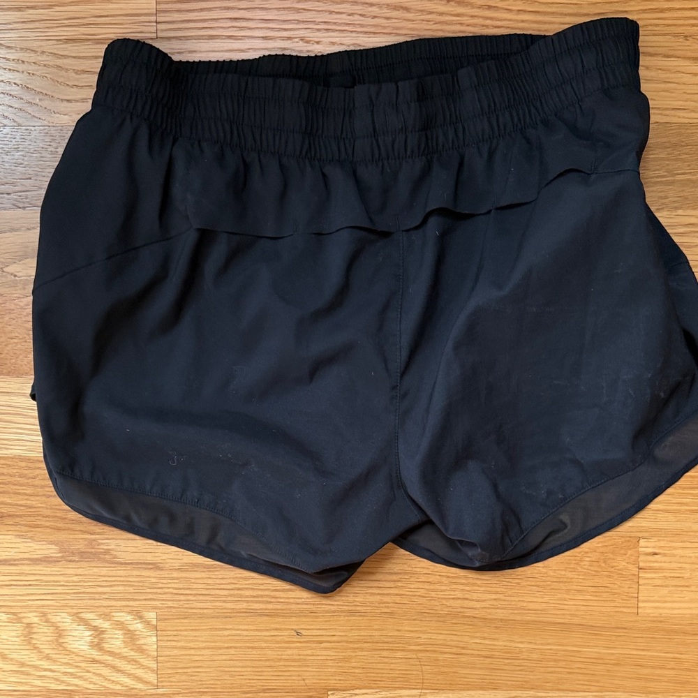 Athleta Black Mesh Racer Run Mid Rise 4 Shorts - Picture 3 of 6